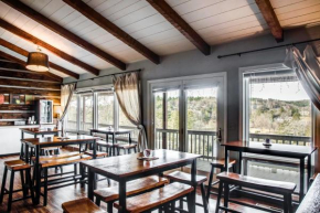 Отель Cliff Dwellers Inn  Бловинг Рок